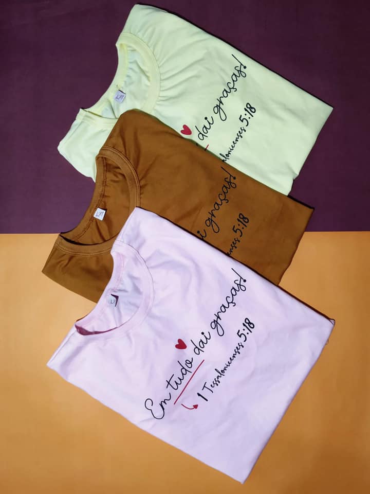 T-shirts femininas Labelitta